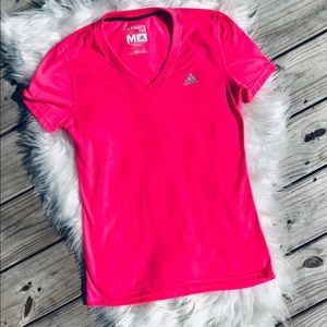 ADIDAS WORK OUT TSHIRT WOMEN’S MEDIUM HOT PINK TOP